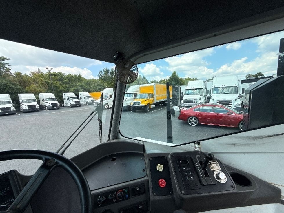 Yard Truck-Heavy Duty Tractors-Ottawa-2019-T2-Greensboro-NC-22,652\n\t\tmiles-$ 56,500 - Image 10