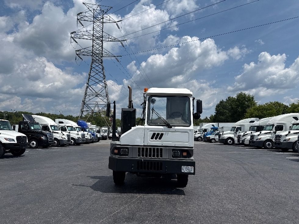 Yard Truck-Heavy Duty Tractors-Ottawa-2019-T2-Greensboro-NC-22,652\n\t\tmiles-$ 56,500 - Image 2