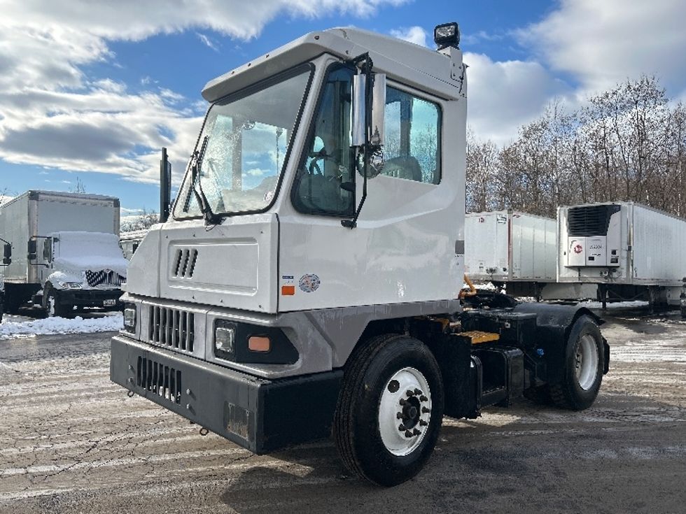 Yard Truck-Heavy Duty Tractors-Ottawa-2019-T2-Jessup-PA-46,129\n\t\tmiles-$ 58,500 - Image 3