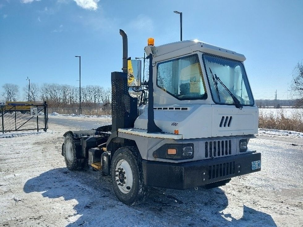 Yard Truck-Heavy Duty Tractors-Ottawa-2019-T2-Kansas City-MO-54,897\n\t\tmiles-$ 66,750 - Image 1