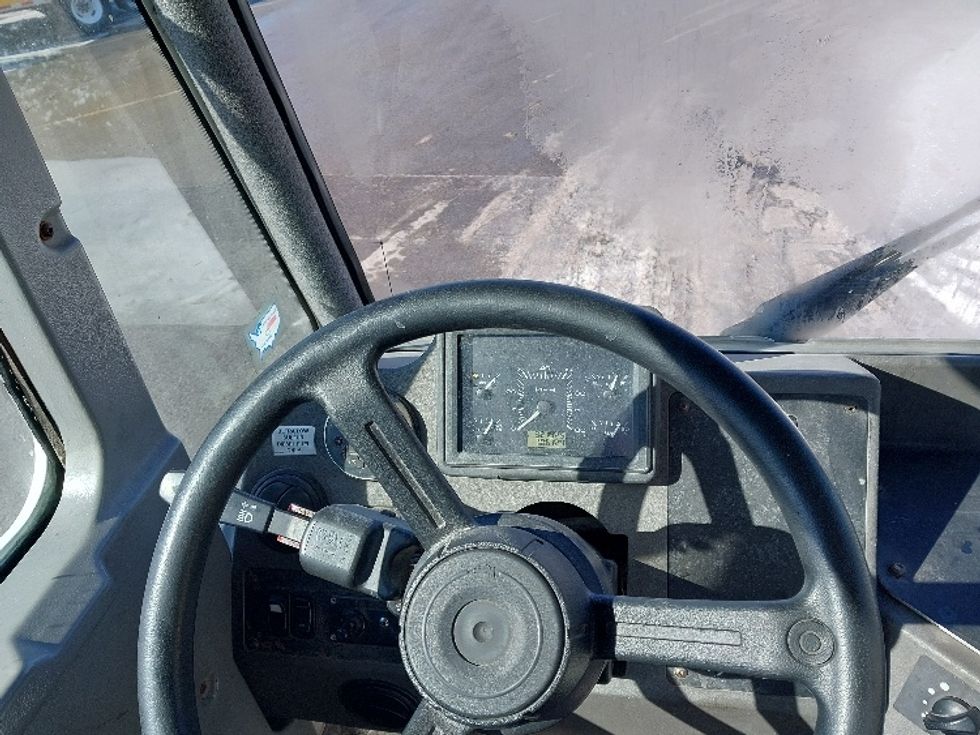 Yard Truck-Heavy Duty Tractors-Ottawa-2019-T2-Kansas City-MO-54,897\n\t\tmiles-$ 66,750 - Image 10