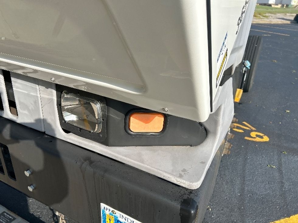 Yard Truck-Heavy Duty Tractors-Ottawa-2019-T2-La Vergne-TN-13,868\n\t\tmiles-$ 61,000 - Image 20