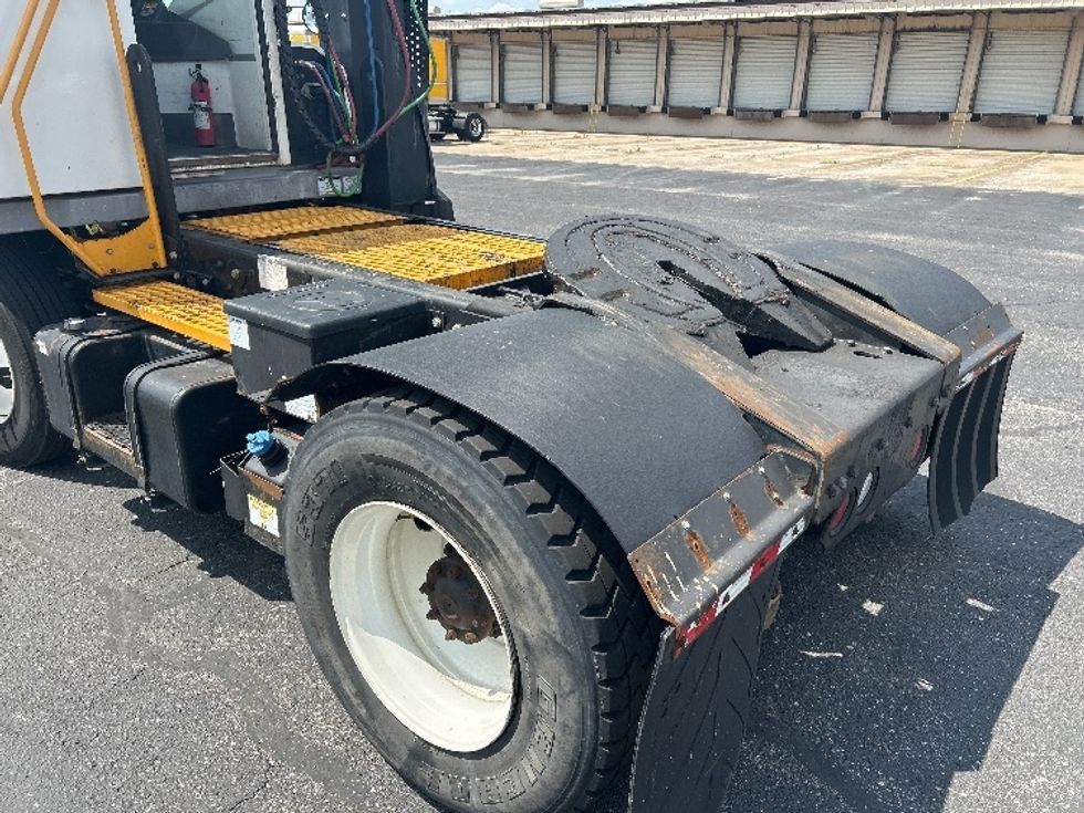 Yard Truck-Heavy Duty Tractors-Ottawa-2019-T2-Nashville (Mount Juliet)-TN-30,667\n\t\tmiles-$ 63,750 - Image 17