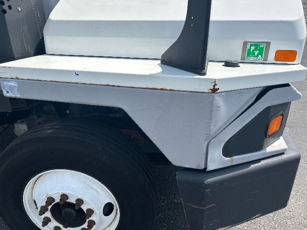 Yard Truck-Heavy Duty Tractors-Ottawa-2019-T2-Nashville (Mount Juliet)-TN-30,667\n\t\tmiles-$ 63,750 - Image 19