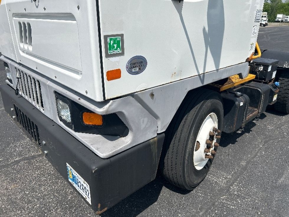 Yard Truck-Heavy Duty Tractors-Ottawa-2019-T2-Nashville (Mount Juliet)-TN-30,667\n\t\tmiles-$ 63,750 - Image 21