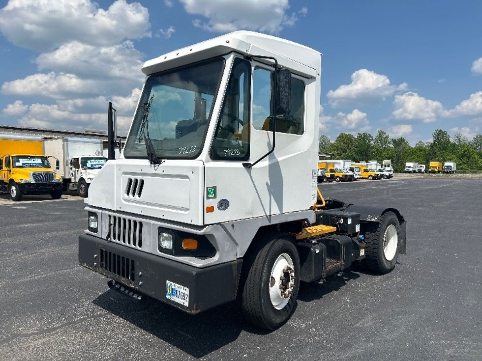Yard Truck-Heavy Duty Tractors-Ottawa-2019-T2-Nashville (Mount Juliet)-TN-30,667\n\t\tmiles-$ 63,750 - Image 3