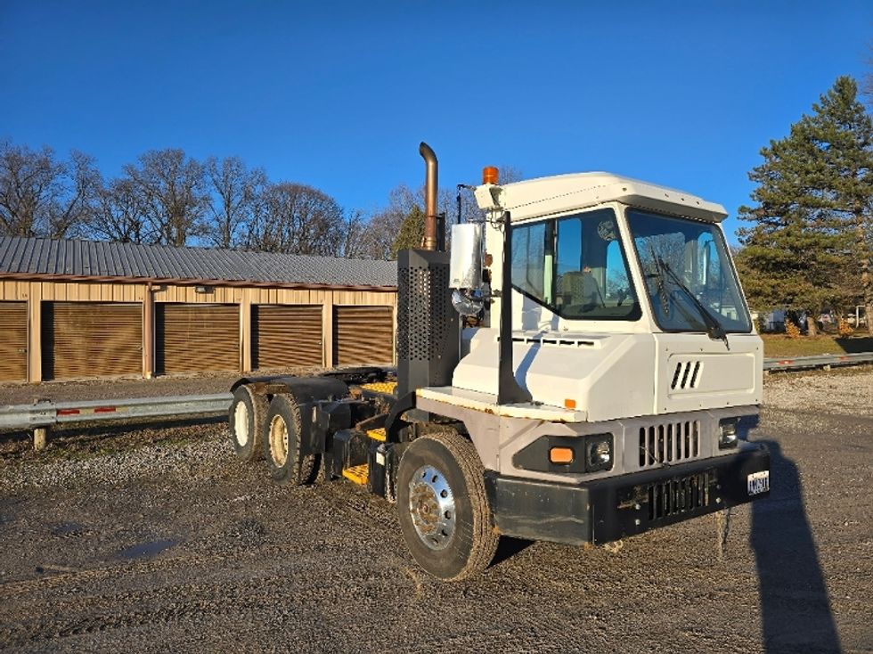 Yard Truck-Heavy Duty Tractors-Ottawa-2019-T2-Norwalk-OH-54,356\n\t\tmiles-$ 70,750 - Image 1
