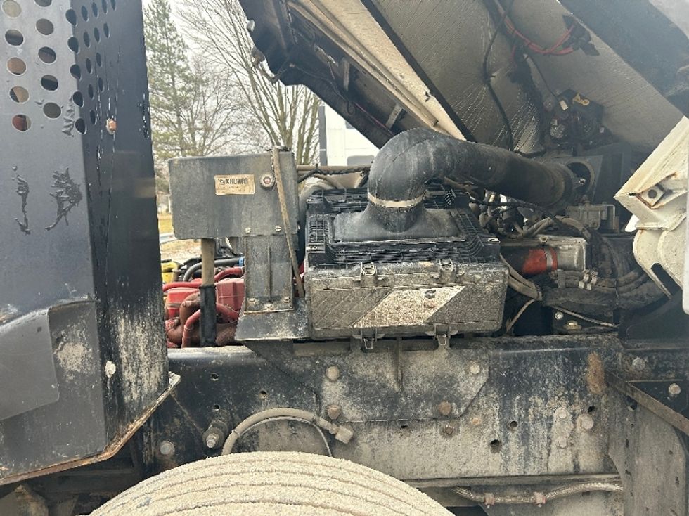 Yard Truck-Heavy Duty Tractors-Ottawa-2019-T2-Norwalk-OH-54,356\n\t\tmiles-$ 70,750 - Image 11