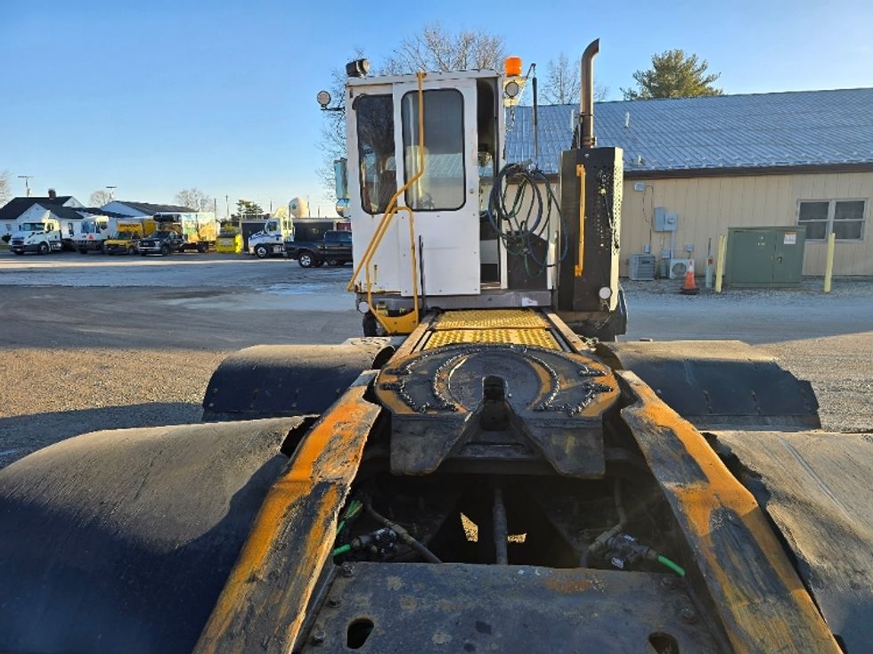Yard Truck-Heavy Duty Tractors-Ottawa-2019-T2-Norwalk-OH-54,356\n\t\tmiles-$ 70,750 - Image 13