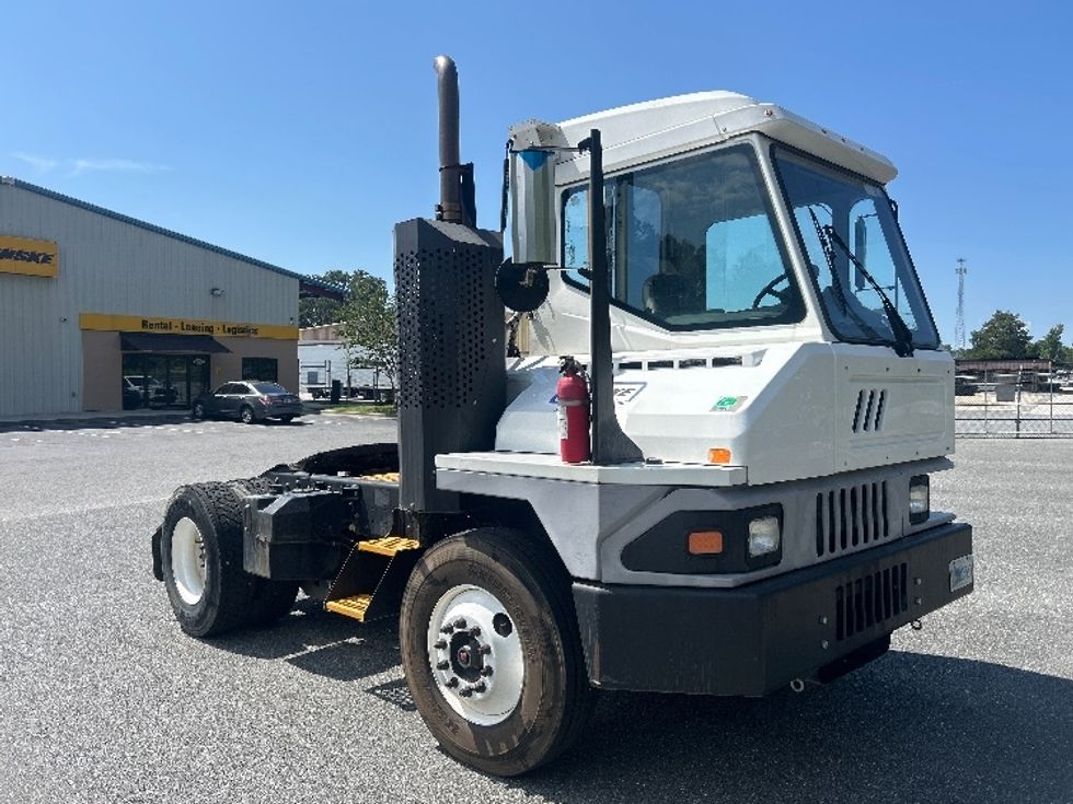 Yard Truck-Heavy Duty Tractors-Ottawa-2019-T2-Pensacola-FL-410,651\n\t\tmiles-$ 56,000 - Image 1