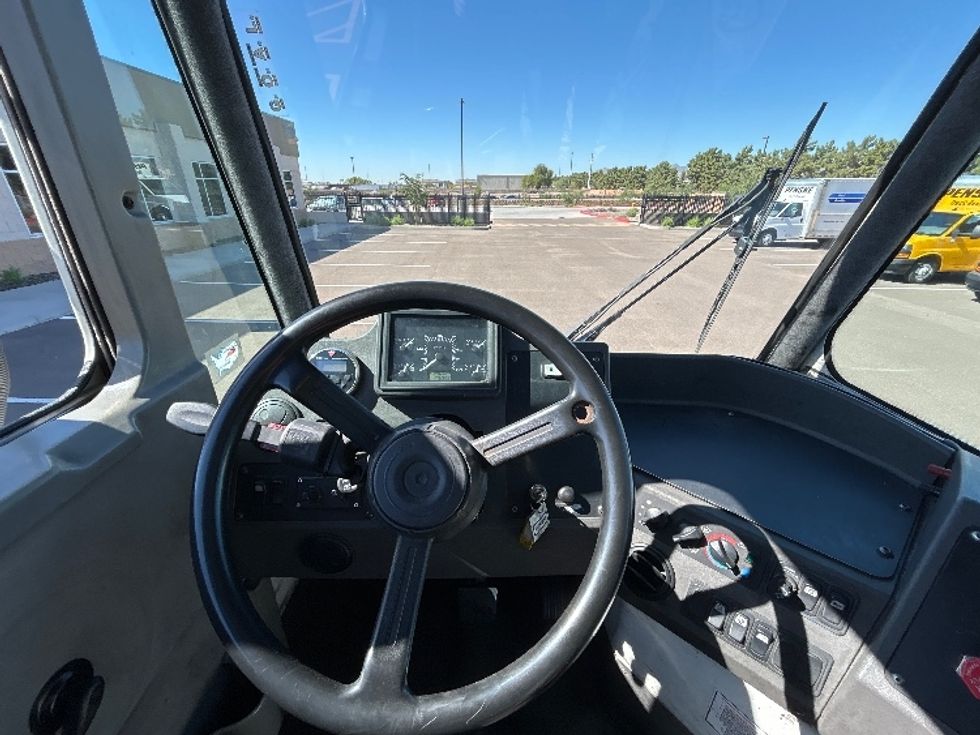 Yard Truck-Heavy Duty Tractors-Ottawa-2019-T2-Phoenix-AZ-233,972\n\t\tmiles-$ 63,250 - Image 11