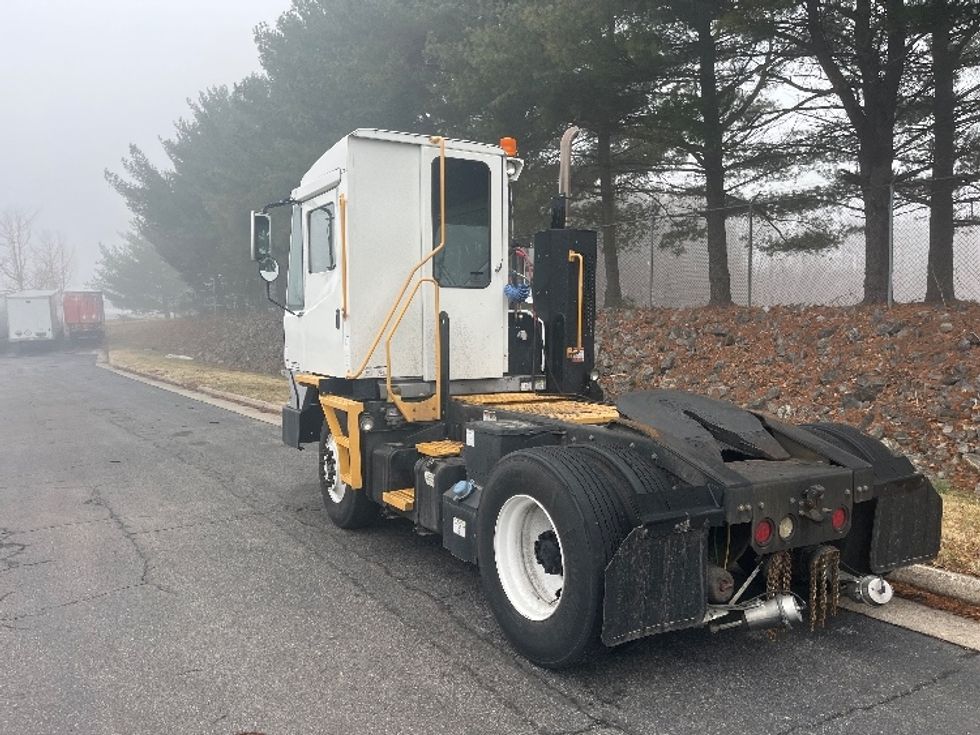 Yard Truck-Heavy Duty Tractors-Ottawa-2019-T2-Salem-VA-67,567\n\t\tmiles-$ 61,000 - Image 5