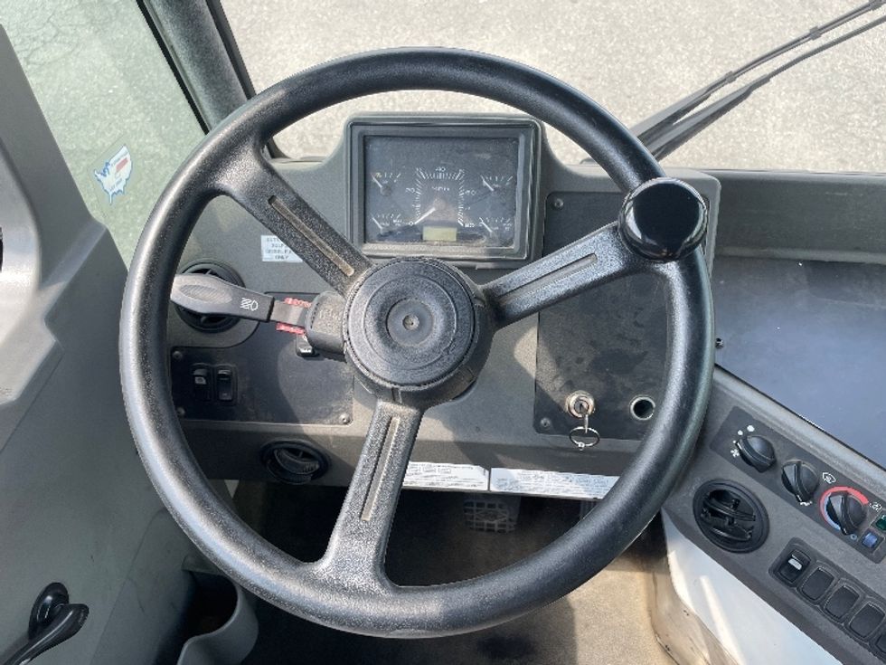 Yard Truck-Heavy Duty Tractors-Ottawa-2019-T2-South Boston-VA-27,136\n\t\tmiles-$ 54,000 - Image 11
