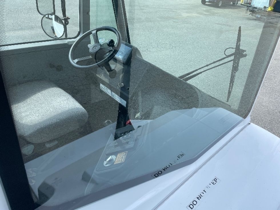 Yard Truck-Heavy Duty Tractors-Ottawa-2019-T2-South Boston-VA-27,136\n\t\tmiles-$ 54,000 - Image 12