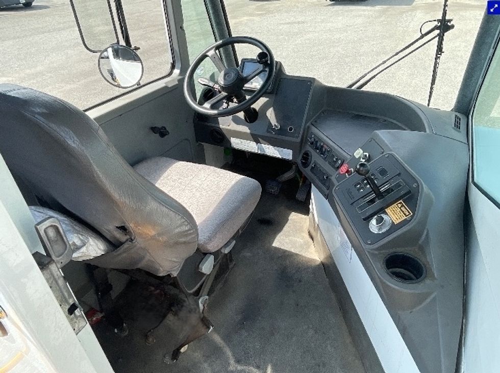 Yard Truck-Heavy Duty Tractors-Ottawa-2019-T2-South Boston-VA-27,136\n\t\tmiles-$ 54,000 - Image 14