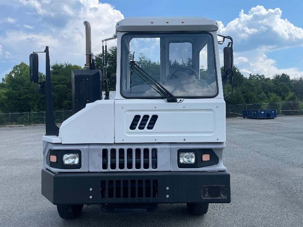 Yard Truck-Heavy Duty Tractors-Ottawa-2019-T2-South Boston-VA-27,136\n\t\tmiles-$ 54,000 - Image 2