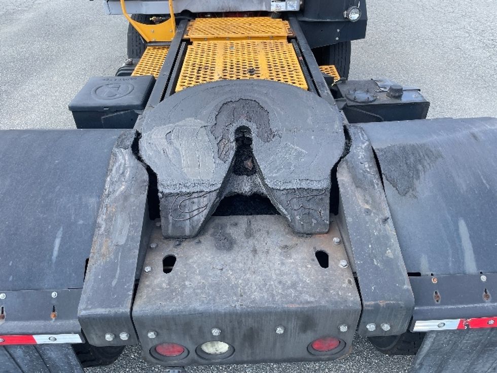 Yard Truck-Heavy Duty Tractors-Ottawa-2019-T2-South Boston-VA-27,136\n\t\tmiles-$ 54,000 - Image 6