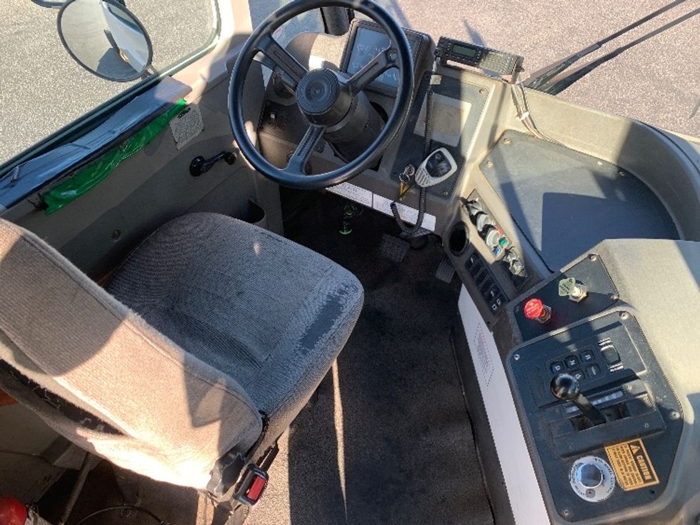 Yard Truck-Heavy Duty Tractors-Ottawa-2019-T2-Spartanburg-SC-288,070\n\t\tmiles-$ 63,500 - Image 10