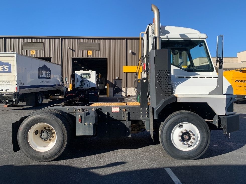 Yard Truck-Heavy Duty Tractors-Ottawa-2019-T2-Spartanburg-SC-288,070\n\t\tmiles-$ 63,500 - Image 8
