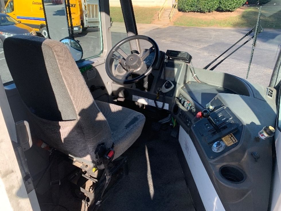 Yard Truck-Heavy Duty Tractors-Ottawa-2019-T2-Spartanburg-SC-288,070\n\t\tmiles-$ 63,500 - Image 9