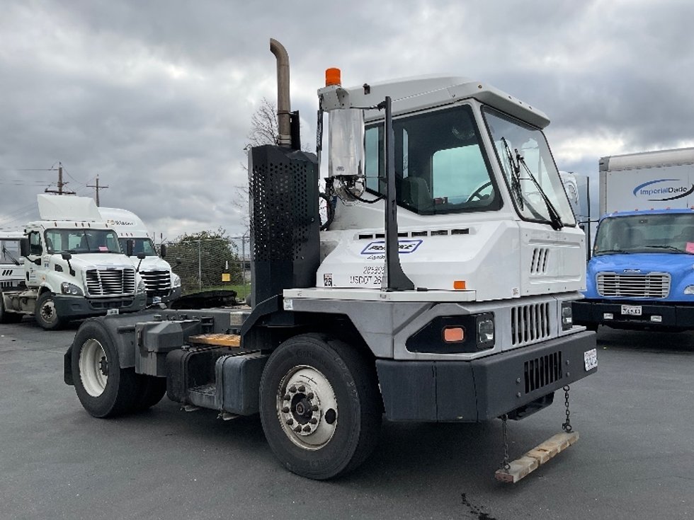 Used Yard Trucks for Sale Penske Used Trucks