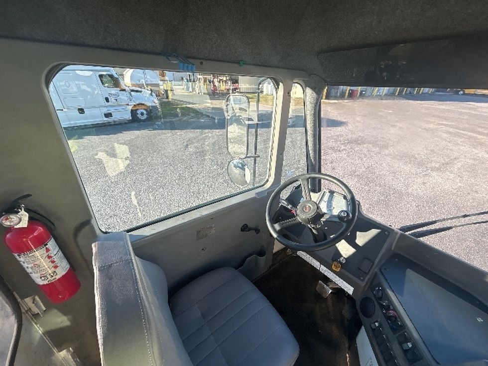 Yard Truck-Heavy Duty Tractors-Ottawa-2019-T2-Tallahassee-FL-166,359\n\t\tmiles-$ 66,250 - Image 13