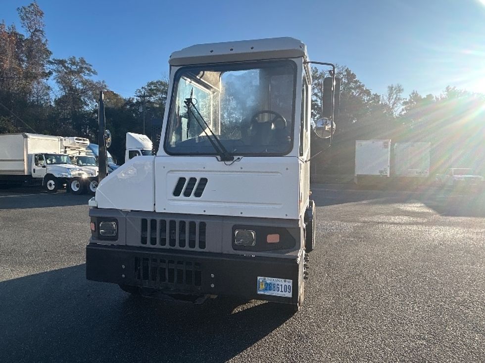 Yard Truck-Heavy Duty Tractors-Ottawa-2019-T2-Tallahassee-FL-166,359\n\t\tmiles-$ 66,250 - Image 2