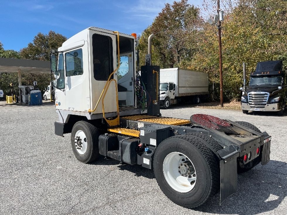 Yard Truck-Heavy Duty Tractors-Ottawa-2019-T2-West Columbia-SC-47,921\n\t\tmiles-$ 67,250 - Image 5
