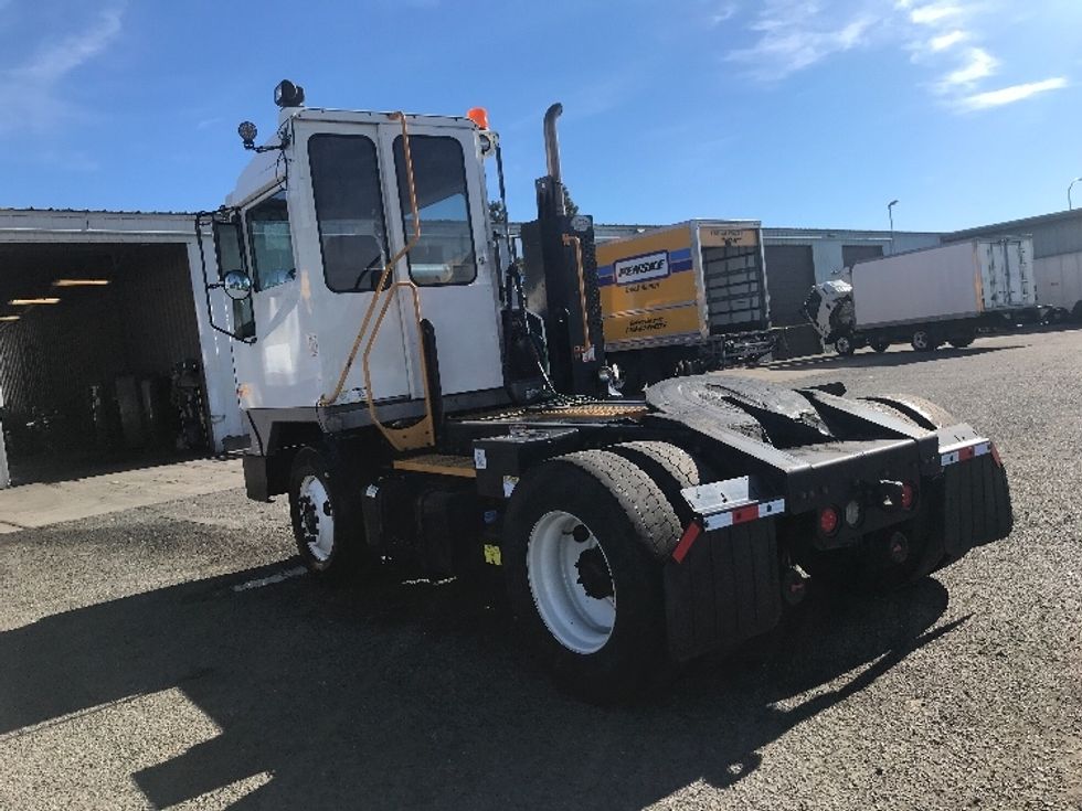 Yard Truck-Heavy Duty Tractors-Ottawa-2019-T2-West Sacramento-CA-35,799\n\t\tmiles-$ 69,250 - Image 5