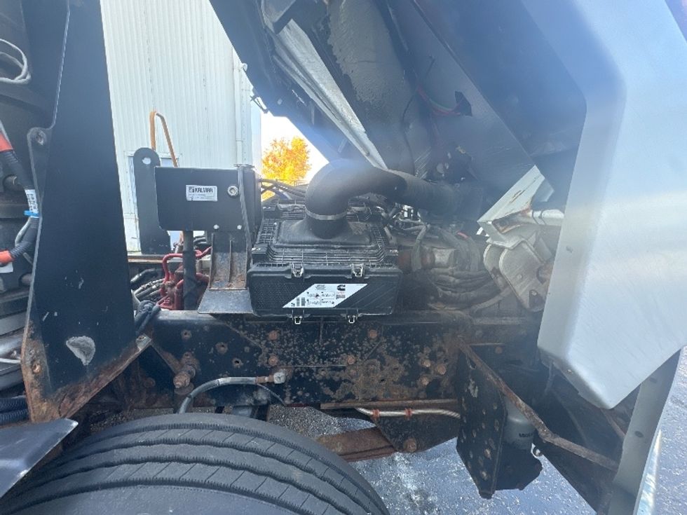 Yard Truck-Heavy Duty Tractors-Ottawa-2019-T2-Wixom-MI-45,626\n\t\tmiles-$ 61,000 - Image 15