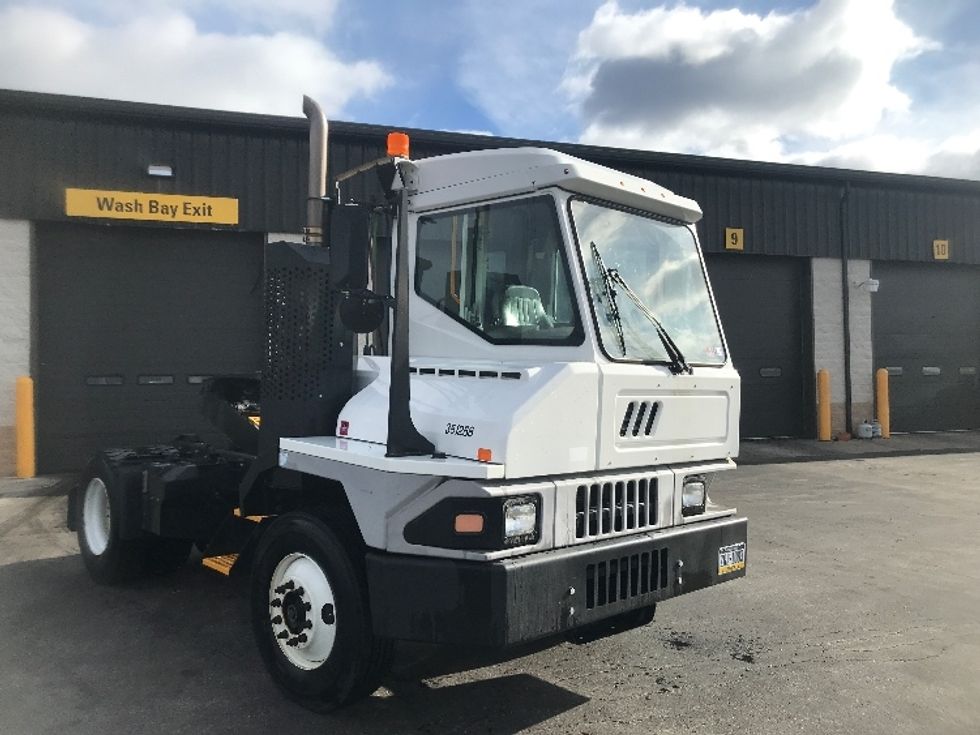 Yard Truck-Heavy Duty Tractors-Ottawa-2019-T2-York-PA-8,151\n\t\tmiles-$ 63,000 - Image 1