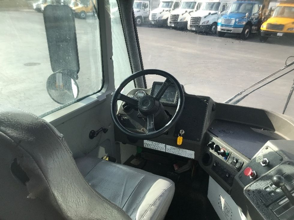 Yard Truck-Heavy Duty Tractors-Ottawa-2019-T2-York-PA-8,151\n\t\tmiles-$ 63,000 - Image 10