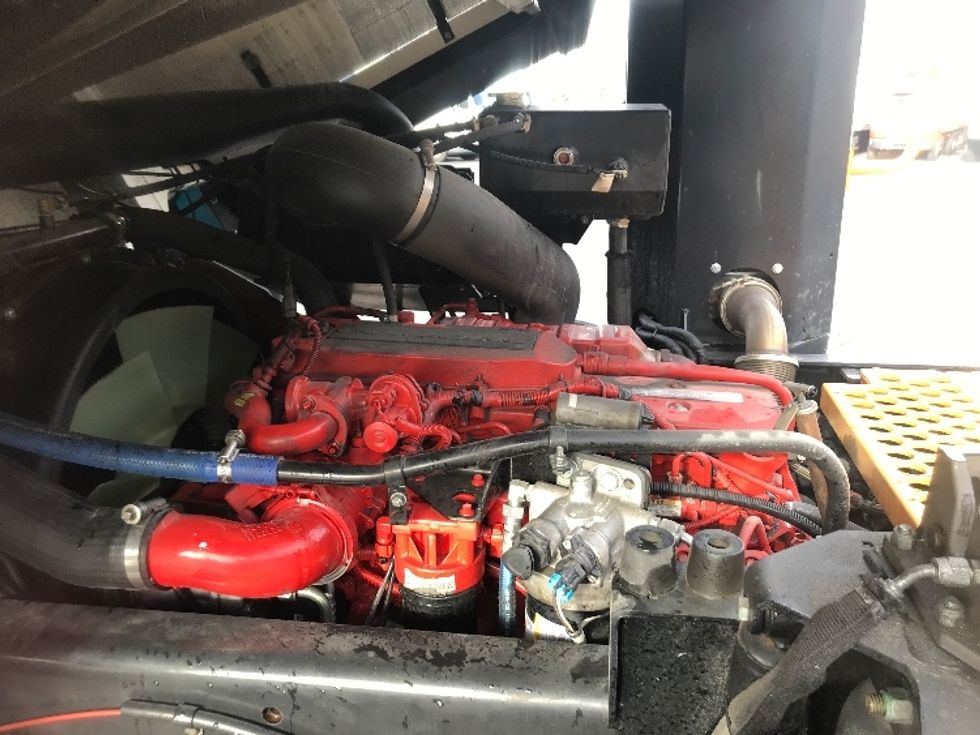 Yard Truck-Heavy Duty Tractors-Ottawa-2019-T2-York-PA-8,151\n\t\tmiles-$ 63,000 - Image 13