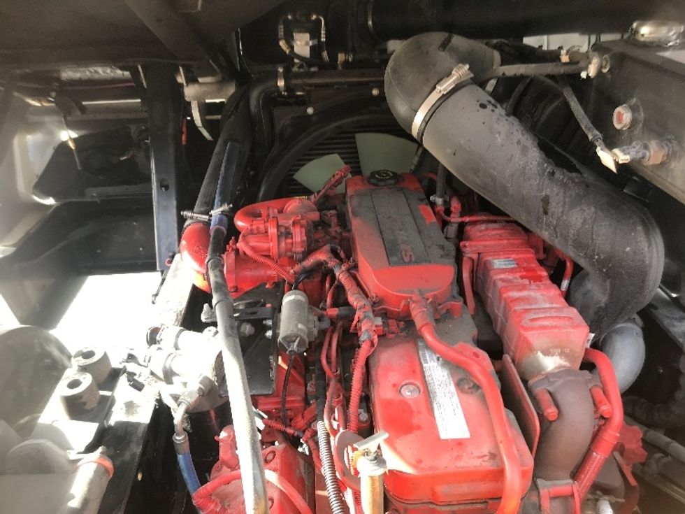 Yard Truck-Heavy Duty Tractors-Ottawa-2019-T2-York-PA-8,151\n\t\tmiles-$ 63,000 - Image 14