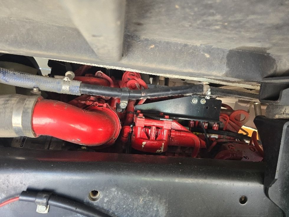 Yard Truck-Heavy Duty Tractors-Ottawa-2020-T2-Atlanta (Forest Park)-GA-15,204\n\t\tmiles-$ 79,000 - Image 15