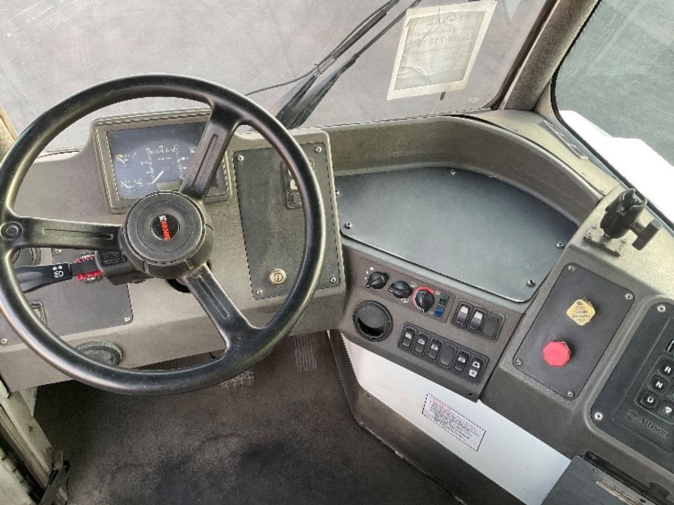 Yard Truck-Heavy Duty Tractors-Ottawa-2020-T2-Boise-ID-37,079\n\t\tmiles-$ 75,250 - Image 11