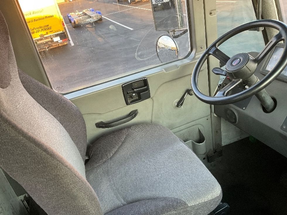 Yard Truck-Heavy Duty Tractors-Ottawa-2020-T2-Boise-ID-37,079\n\t\tmiles-$ 75,250 - Image 13