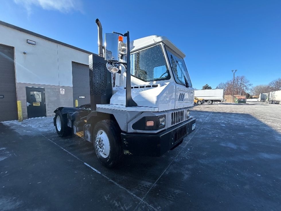 Yard Truck-Heavy Duty Tractors-Ottawa-2020-T2-Brooklyn Park-MN-17,128\n\t\tmiles-$ 63,500 - Image 1