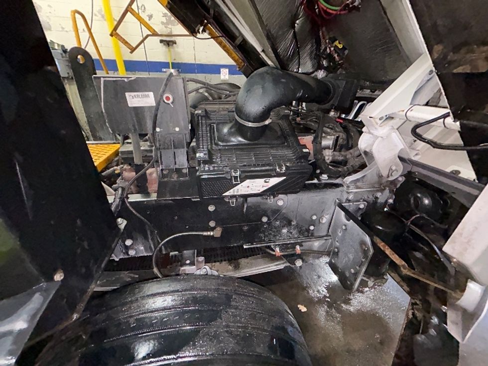 Yard Truck-Heavy Duty Tractors-Ottawa-2020-T2-Brooklyn Park-MN-17,128\n\t\tmiles-$ 63,500 - Image 13