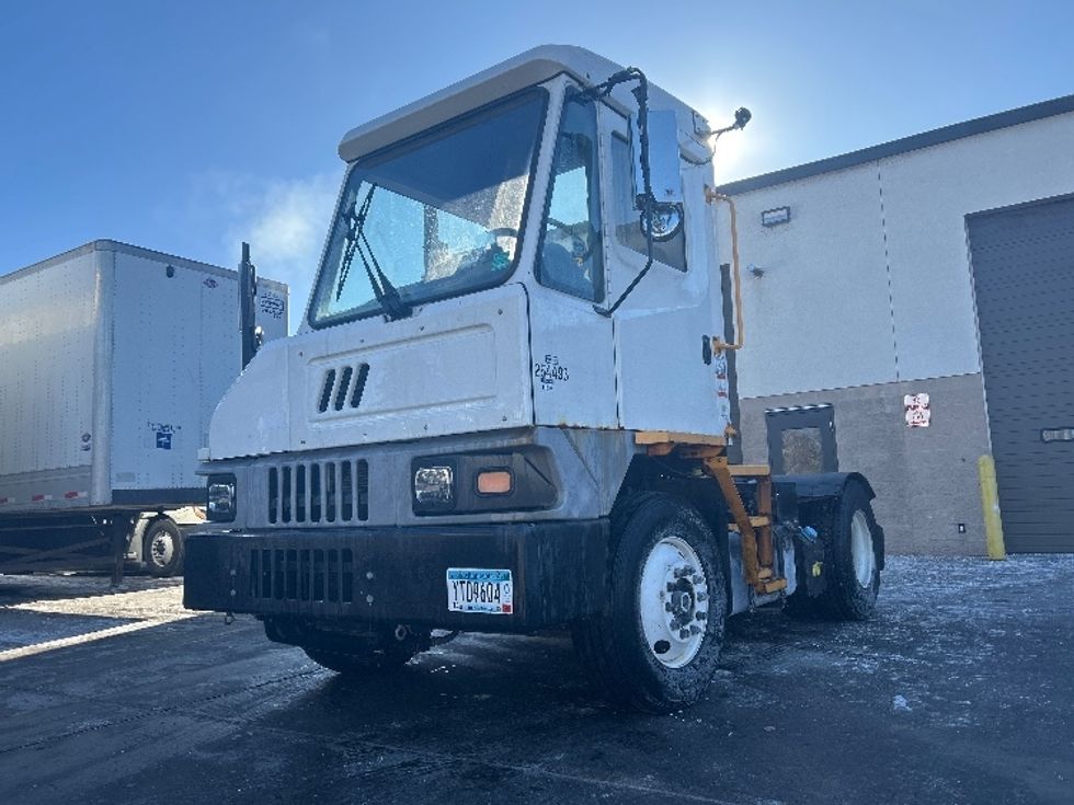 Yard Truck-Heavy Duty Tractors-Ottawa-2020-T2-Brooklyn Park-MN-17,128\n\t\tmiles-$ 63,500 - Image 3
