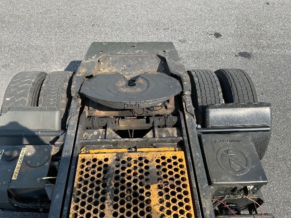 Yard Truck-Heavy Duty Tractors-Ottawa-2020-T2-Carlisle-PA-70,257\n\t\tmiles-$ 60,250 - Image 6