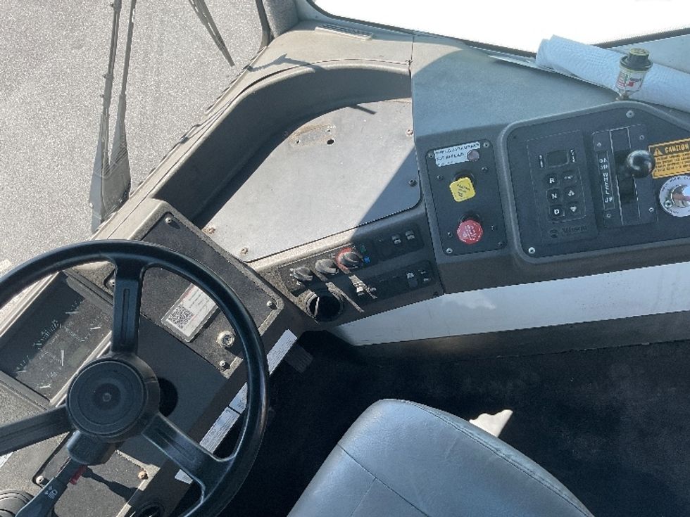 Yard Truck-Heavy Duty Tractors-Ottawa-2020-T2-Carlisle-PA-71,574\n\t\tmiles-$ 60,000 - Image 13