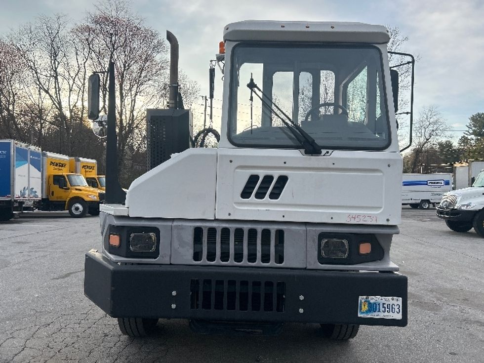 Yard Truck-Heavy Duty Tractors-Ottawa-2020-T2-Charlotte-NC-37,645\n\t\tmiles-$ 74,750 - Image 2