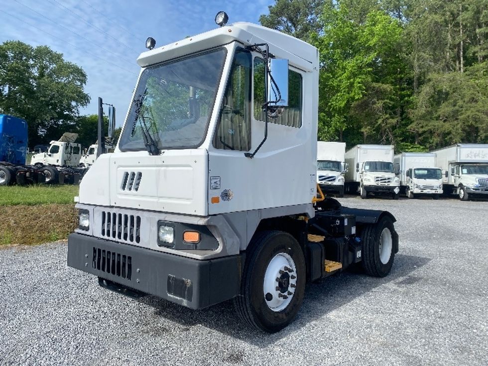 Yard Truck-Heavy Duty Tractors-Ottawa-2020-T2-Cleveland-TN-131,233\n\t\tmiles-$ 74,000 - Image 3