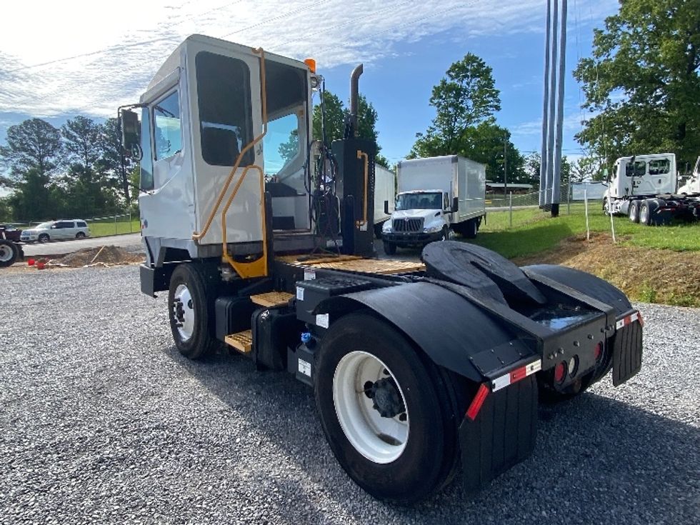 Yard Truck-Heavy Duty Tractors-Ottawa-2020-T2-Cleveland-TN-131,233\n\t\tmiles-$ 74,000 - Image 5