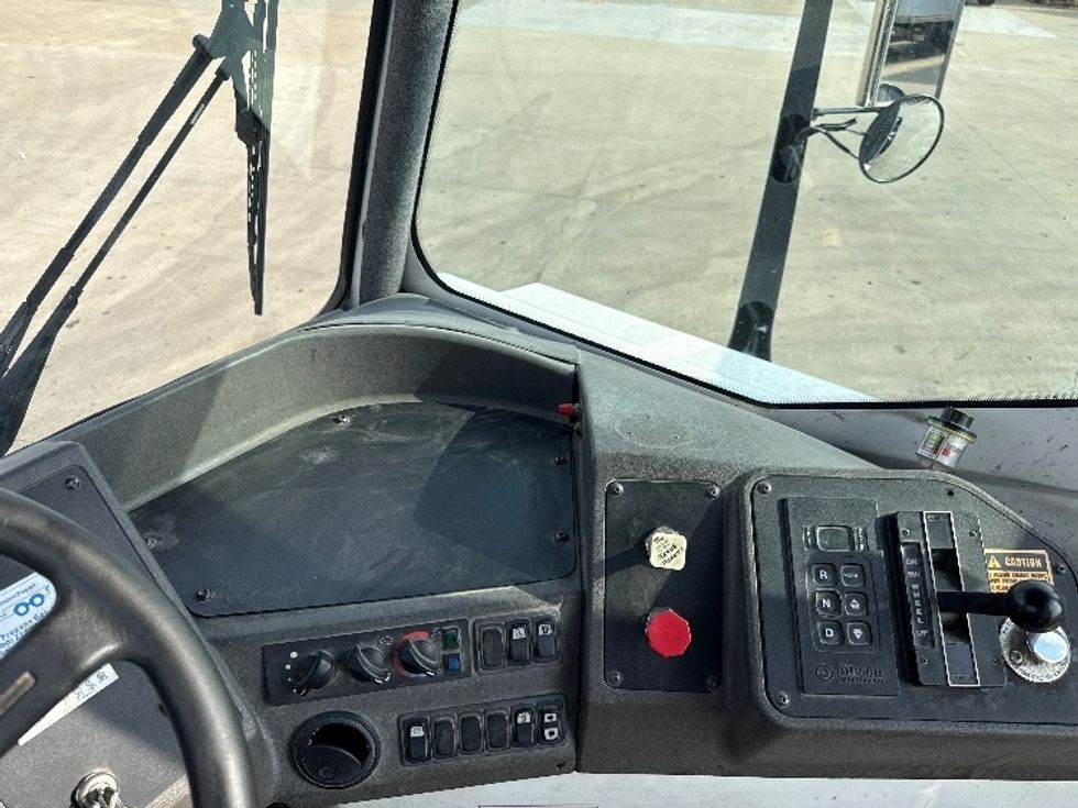 Yard Truck-Heavy Duty Tractors-Ottawa-2020-T2-Dallas-TX-24,092\n\t\tmiles-$ 92,500 - Image 11