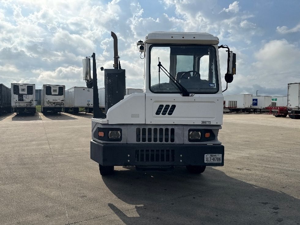 Yard Truck-Heavy Duty Tractors-Ottawa-2020-T2-Dallas-TX-24,092\n\t\tmiles-$ 92,500 - Image 2