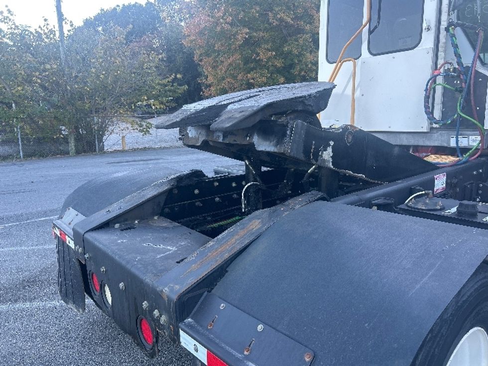 Yard Truck-Heavy Duty Tractors-Ottawa-2020-T2-Dalton-GA-19,363\n\t\tmiles-$ 75,000 - Image 17