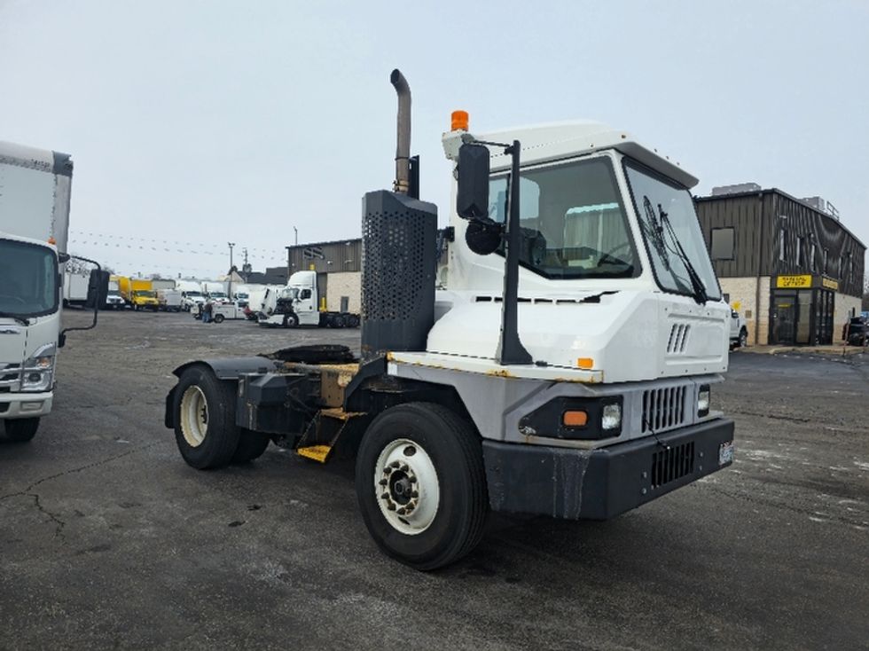 Yard Truck-Heavy Duty Tractors-Ottawa-2020-T2-Dayton-OH-35,469\n\t\tmiles-$ 71,500 - Image 1