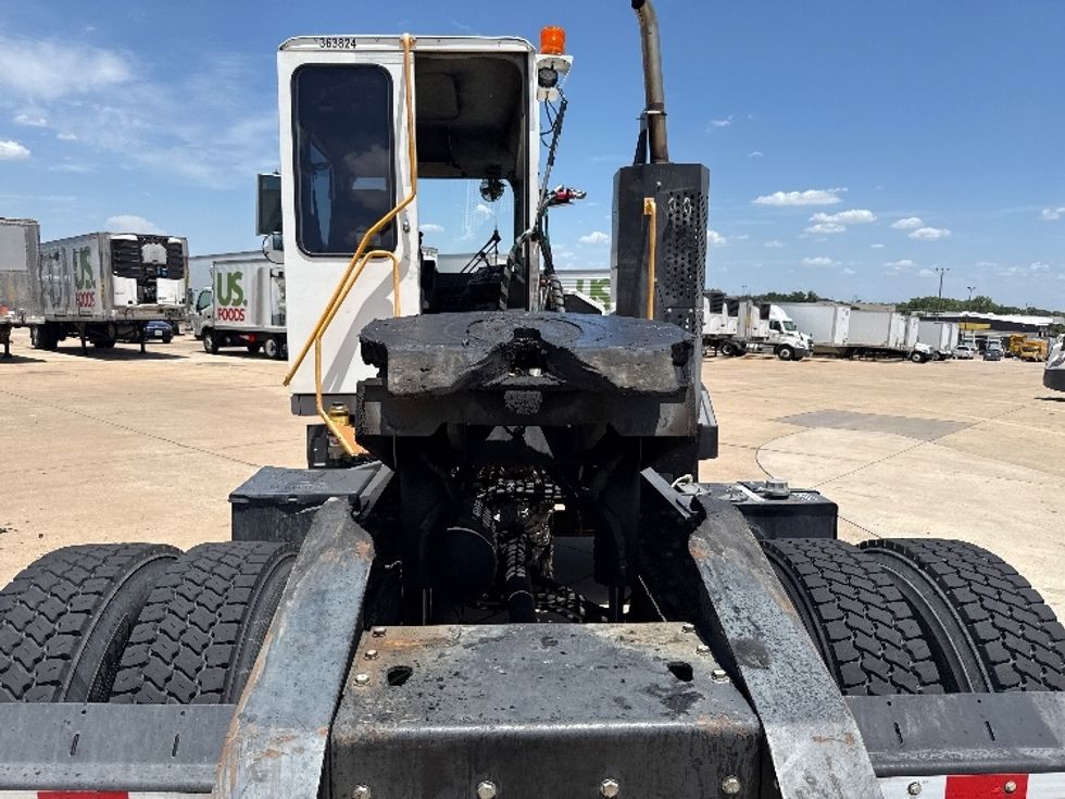 Yard Truck-Heavy Duty Tractors-Ottawa-2020-T2-Grand Prairie-TX-27,118\n\t\tmiles-$ 70,000 - Image 18